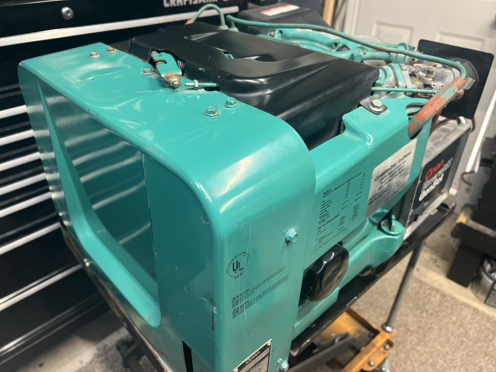ONAN EMERALD 4000 WATT GENERATOR