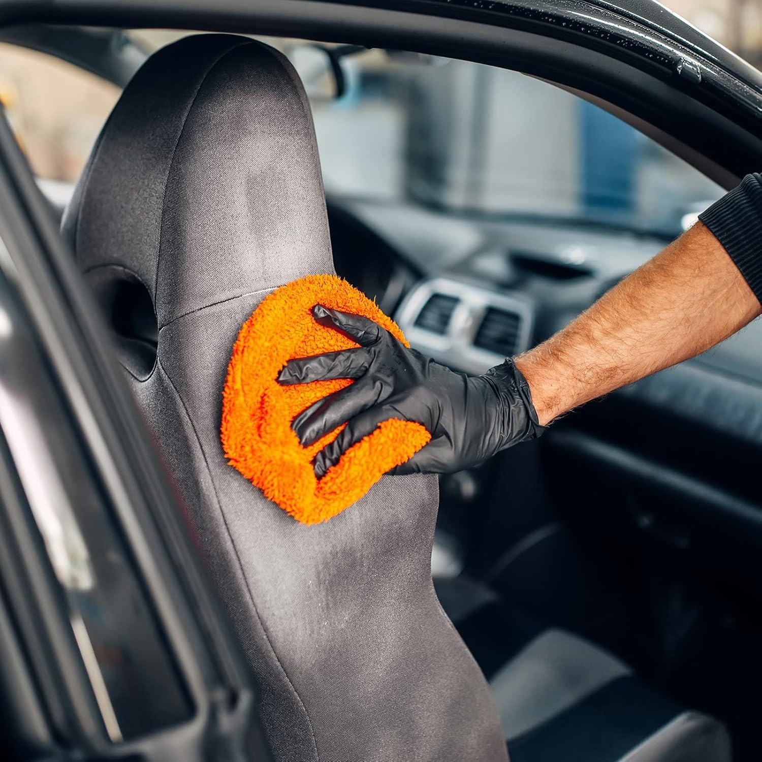 Versatile 4 Mil Disposable Vinyl Gloves – Ideal for Medical, Cooking & Cleaning