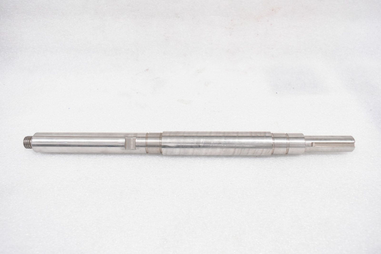 SHAFT 0X529B321, 15-1/4 INCH LENGTH, 19MM SHAFT END DIAMETER B321
