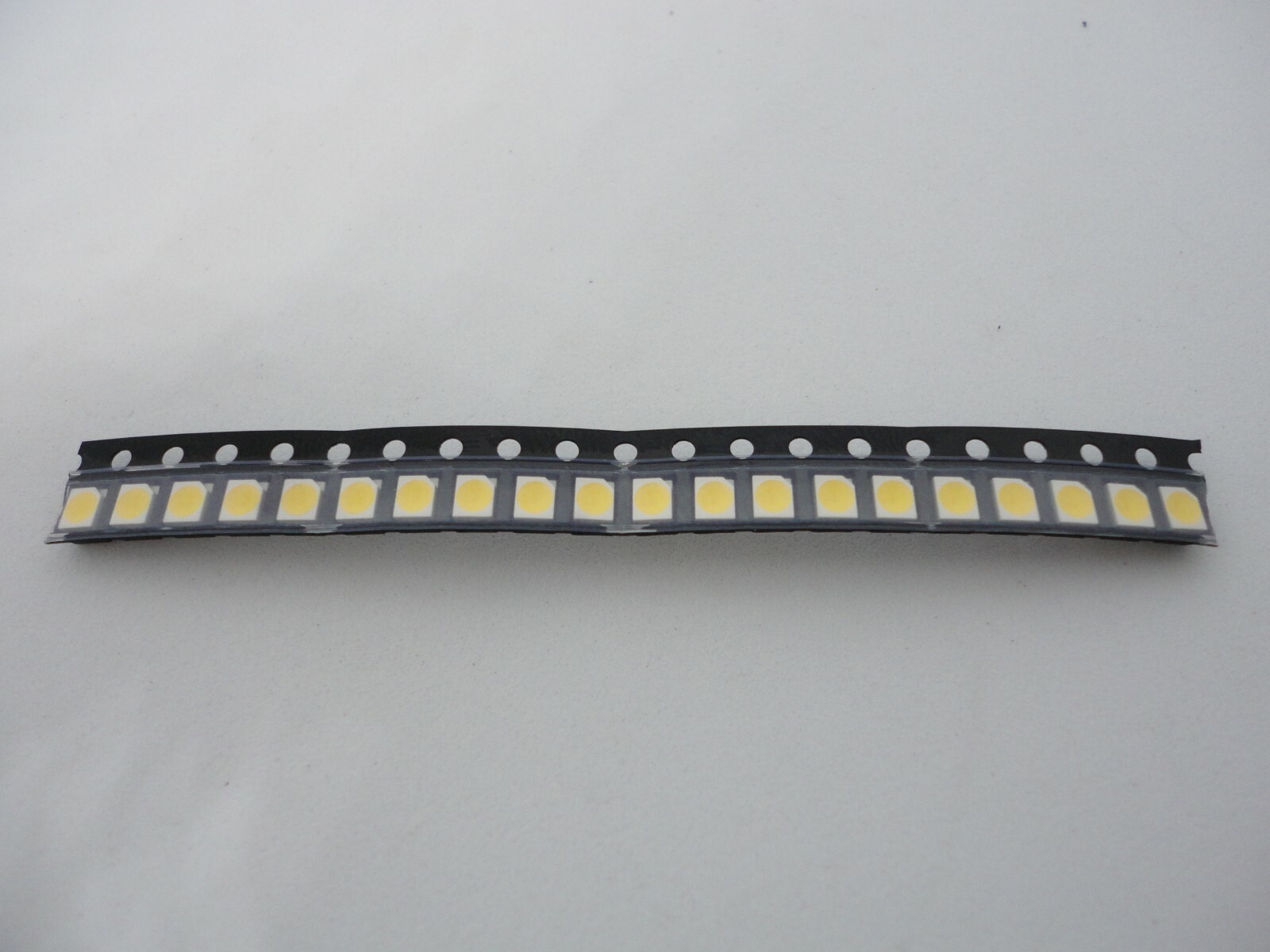 20Pcs Pack Lot Bright SMD LED Small Light Emitting Diodes 3528 1210 YELLOW Color