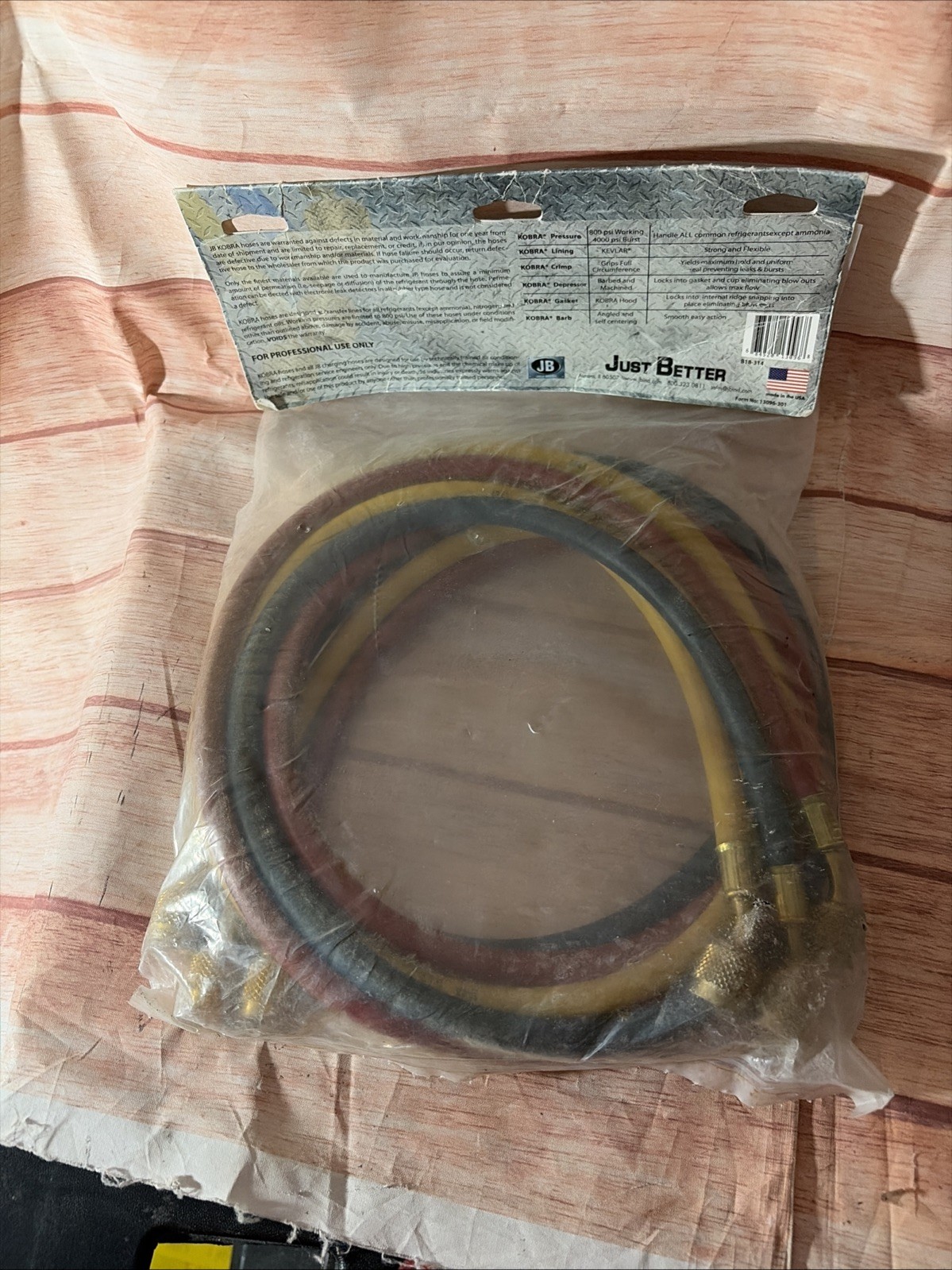 JB INDUSTRIES Secure Seal Refrigerant Charging Hose Set CCLe-72