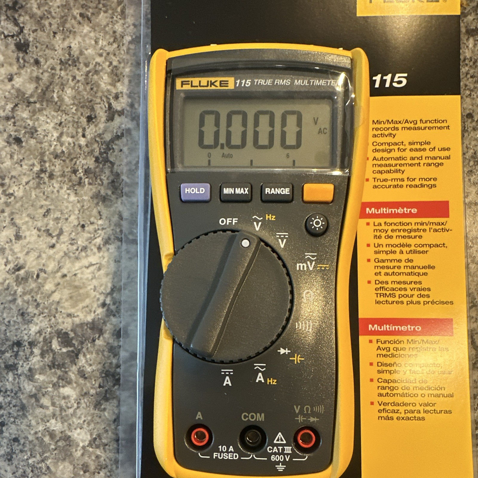 Fluke 115 True RMS Handheld Digital Multimeter CAT III 600V