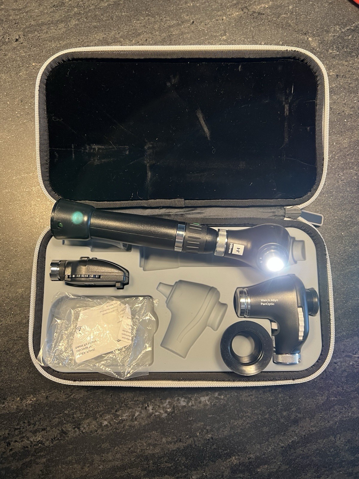 Welch Allyn Lithium Ion PanOptic Set MacroView Otoscope