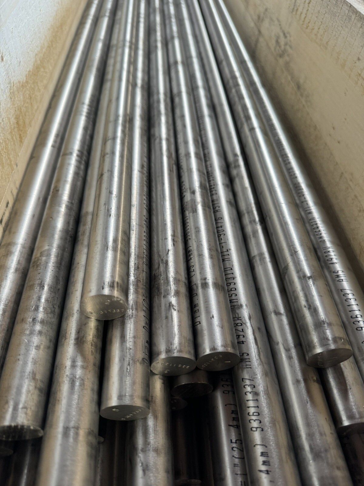 Titanium Round Bar 6AL4V 1″ x 36″
