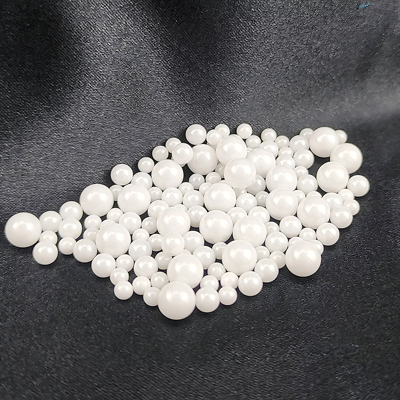 2mm-50mm Polypropylene ( PP ) Solid Plastic Bearing Balls Precision Sphere White