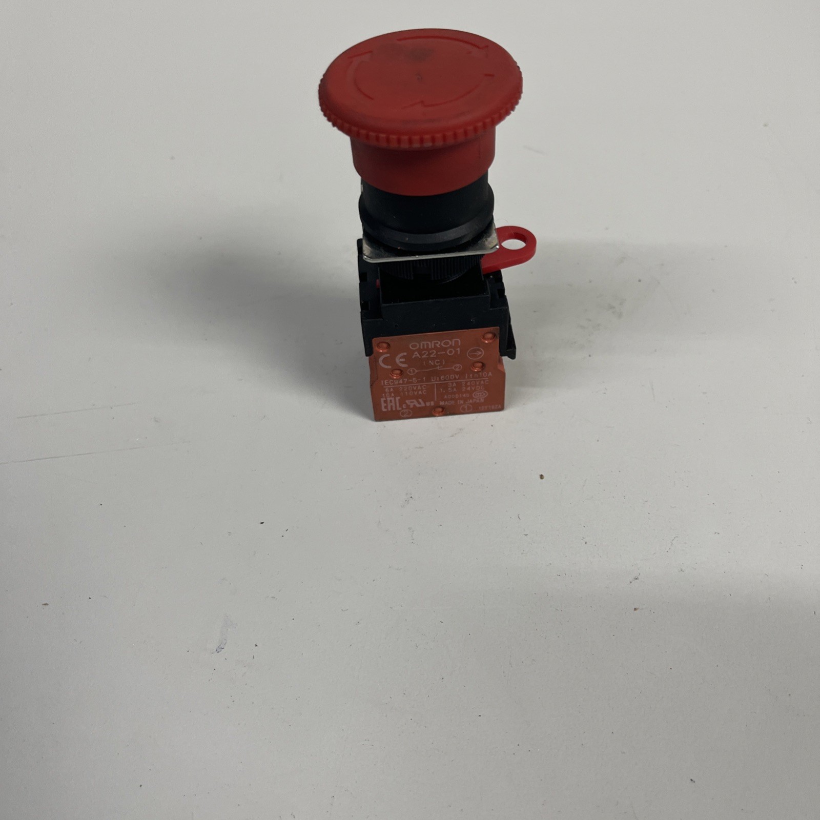 OMRON M/N: A22-01 EMERGENCY STOP SWITCH