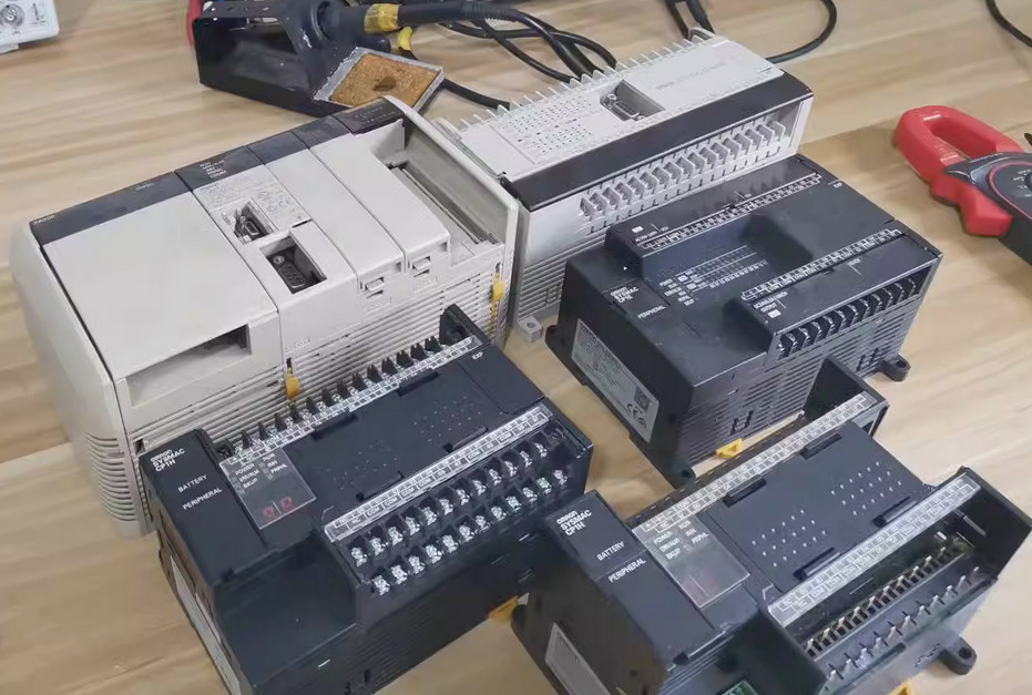 FAST DELIVERY PLC omron plc S82J-02524D refurbished