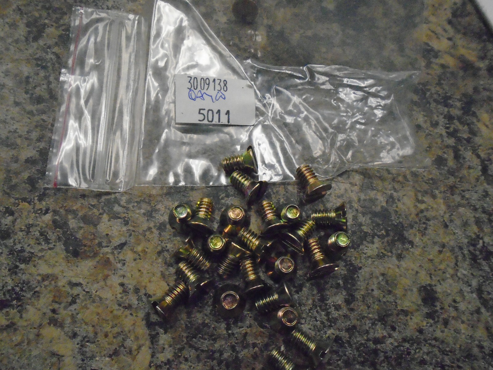 25 PCS. 1/4-20 5011 BEDKNIFE SCREWS JACOBSEN 402578 3009138 020-221 A56