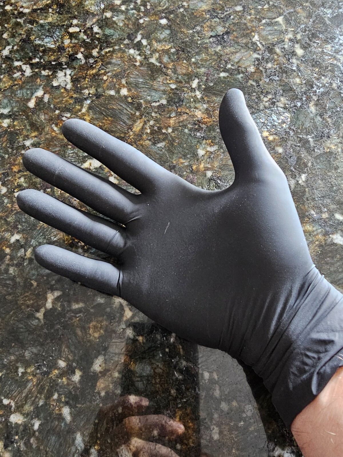 Emerald Black Latex Examination Gloves 1 case