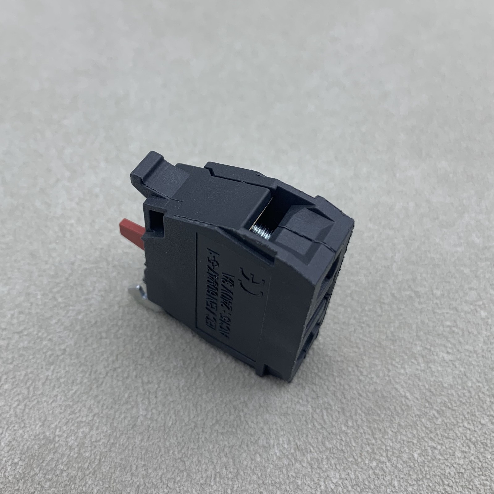 NEW ZBE-102 For Schneider Electric ZBE102 Free Shipping US